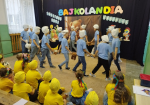 Solenizanci podczas występu