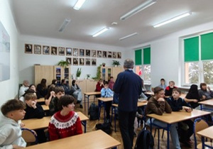 Spotkanie uczniów z przedstawicielami Izby Administracji Skarbowej z Łodzi