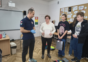 Podziękowania dla prowadzącego spotkanie