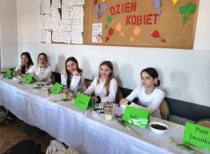 Dzień Kobiet w 5a
