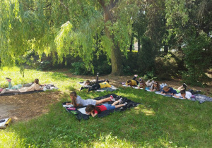 Lekcja polskiego w plenerze - klasa III B