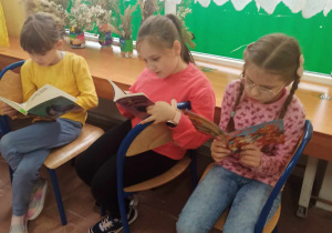 "Czarne Jagódki biorą udział w akcji "Przerwa na czytanie"
