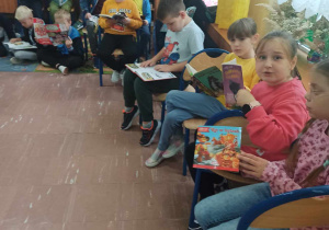 "Czarne Jagódki biorą udział w akcji "Przerwa na czytanie"