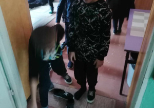 Marsz butami ¬kto pierwszy wyjdzie za mąż lub się ożeni.