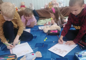 Dzieci kodują Kubusia Puchatka