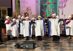 Soliści zespołu PIANO podczas koncertu w kościele