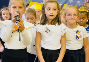 Pierwszaki podczas występu