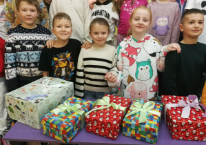 Bajkoludki z prezentami