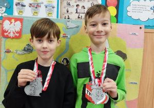 Bajkoludki uczestniczące w Biegu Niepodległości