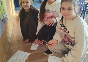 Smerfy z klasy 3b podczas Dnia Tabliczki Mnożenia