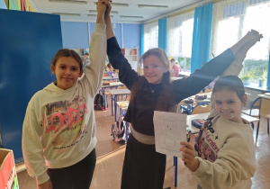 Smerfy z klasy 3b podczas Dnia Tabliczki Mnożenia