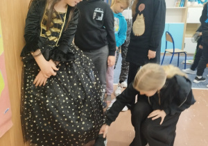 Dzieci wróżą z butów