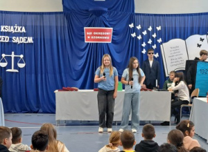 Przedstawienie pt.: „Książka przed sądem"