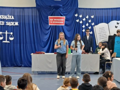 Przedstawienie pt.: „Książka przed sądem"