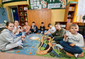 Uczniowie klasy 3b podczas zajęć