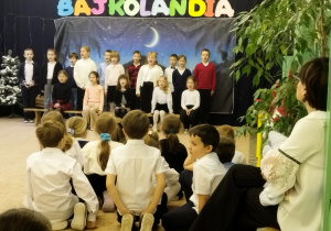 Występ uczniów klasy 2