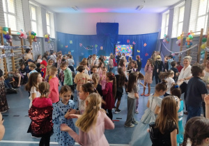 Bajkoludki podczas zabawy