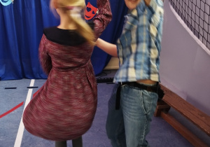 Bajkoludki podczas zabawy