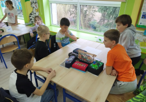 Klasa druga podczas lekcji pokazowej z matematyki