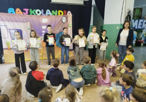 Laureaci z nagrodami