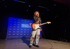 Wyróżniona wokalistka śpiewająca podczas konkursu