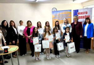 Julia w gronie laureatów i organizatorów konkursu