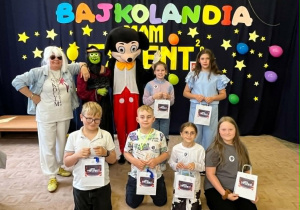 Uczniowie klas 3. z jury Szkolnego Mam Talent.