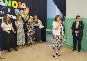 Panie dyrektor witają wszystkich zebranych.