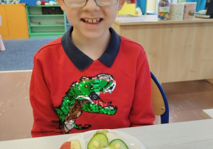 Uczeń prezentuje swoją potrawę.