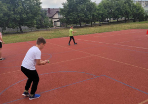 Bajkoludki uczestniczą w zawodach sportowych