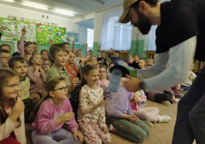 Lekcja z eksperymentami w Bajkolandii