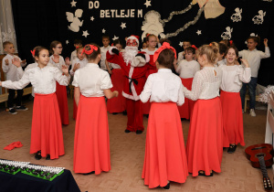 Spotkanie bożonarodzeniowe w klasie trzeciej b