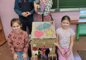 Recyklingowe prace plastyczne.