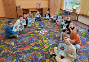 Klasa 3c z podręcznikami z programu edukacyjnego.